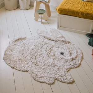 Alfombra 130x135cm ANIMAL Lorena Canals Bunny