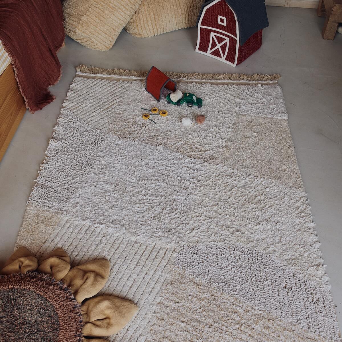 Alfombra juegos 120x170cm FARM FIELDS Lorena Canals