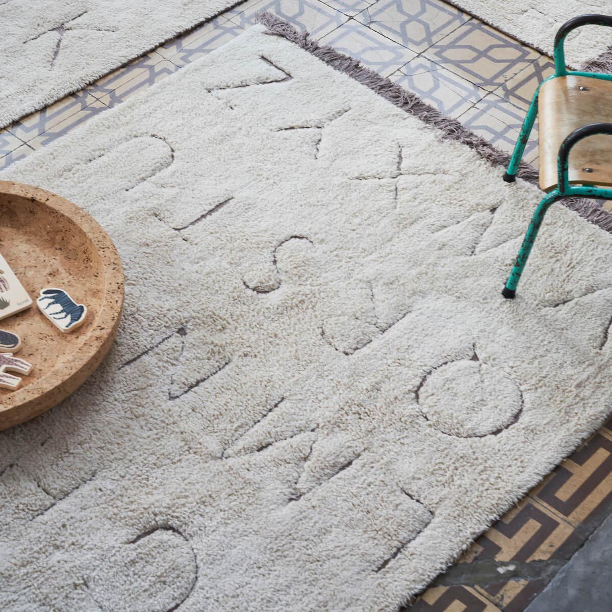 Alfombra lavable RugCycled 90x130cm ABC Lorena Canals