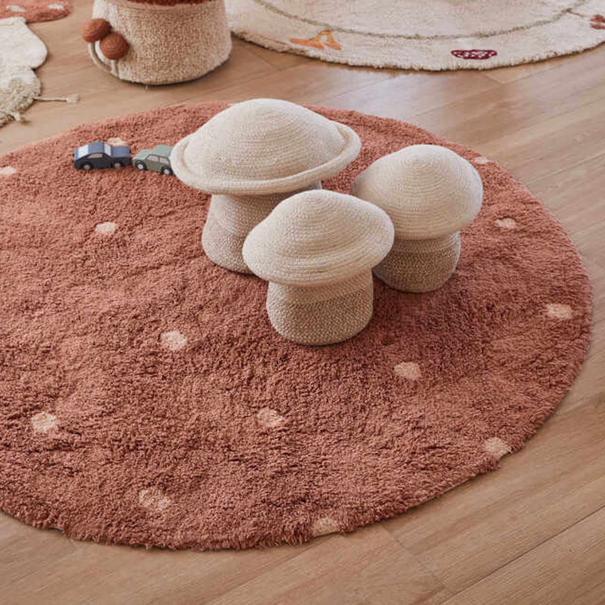 Alfombra redonda 140cm DOT Lorena Canals chestnut