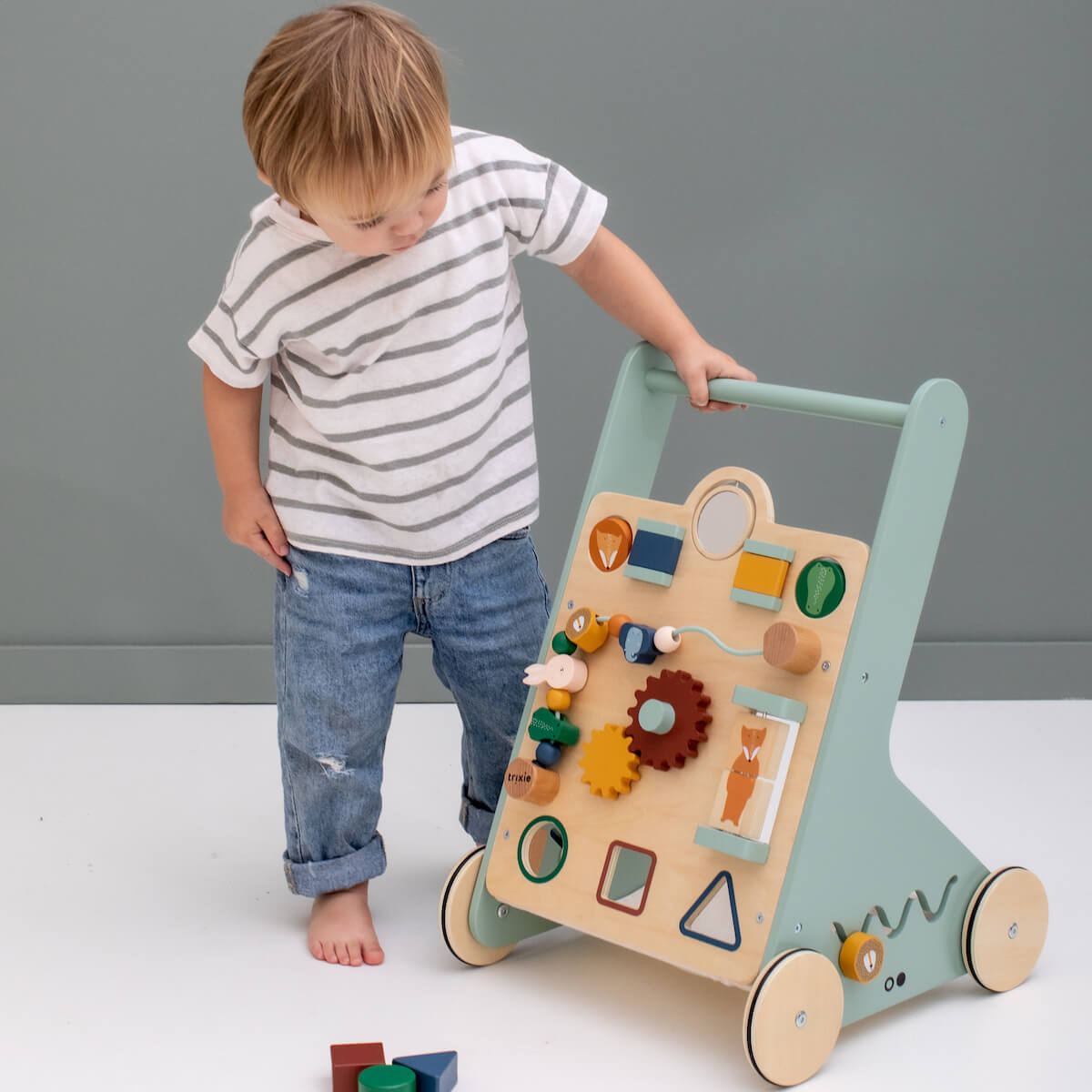 Andador actividades madera ALL ANIMALS Trixie