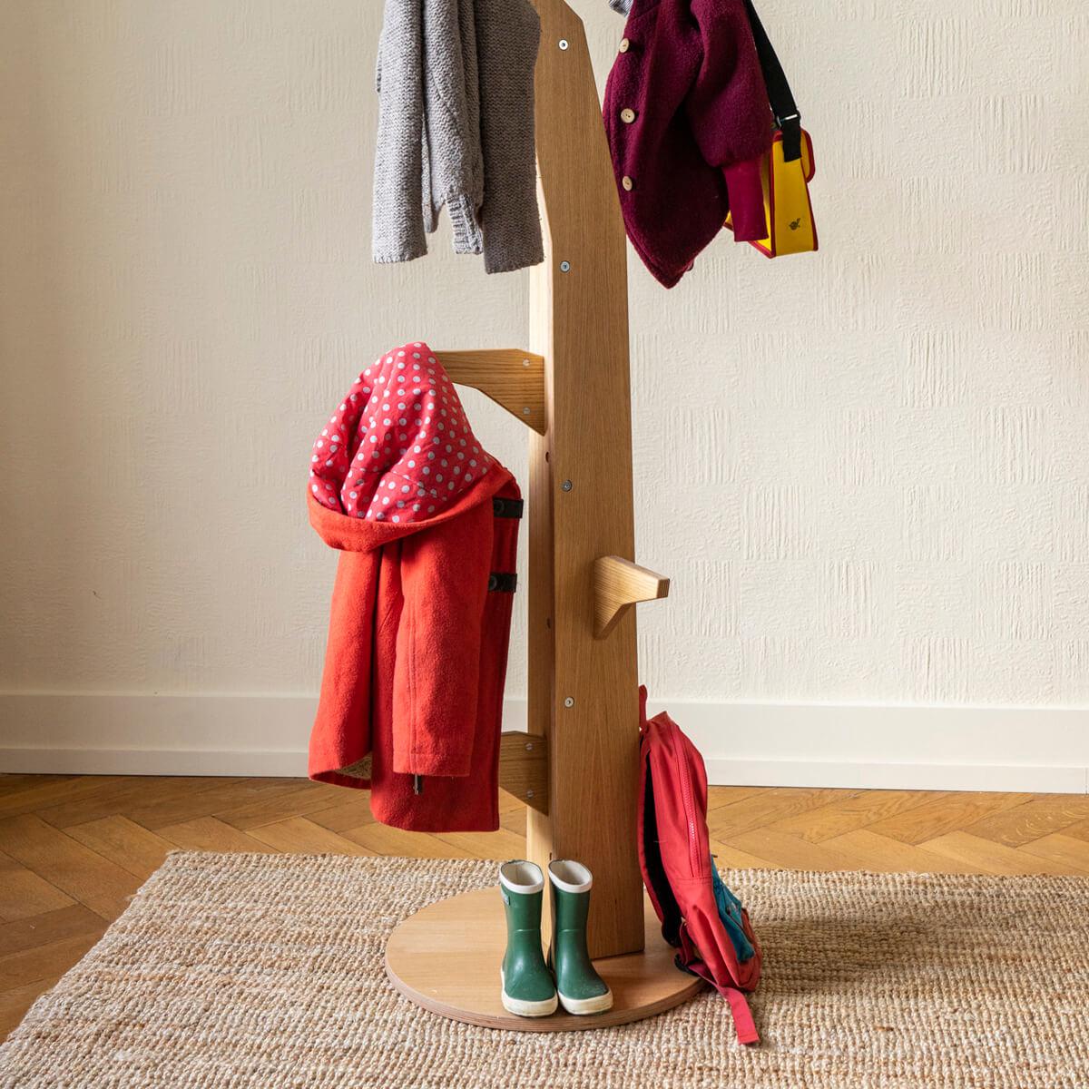 Árbol perchero KASVA multiplex chapa roble aceitado