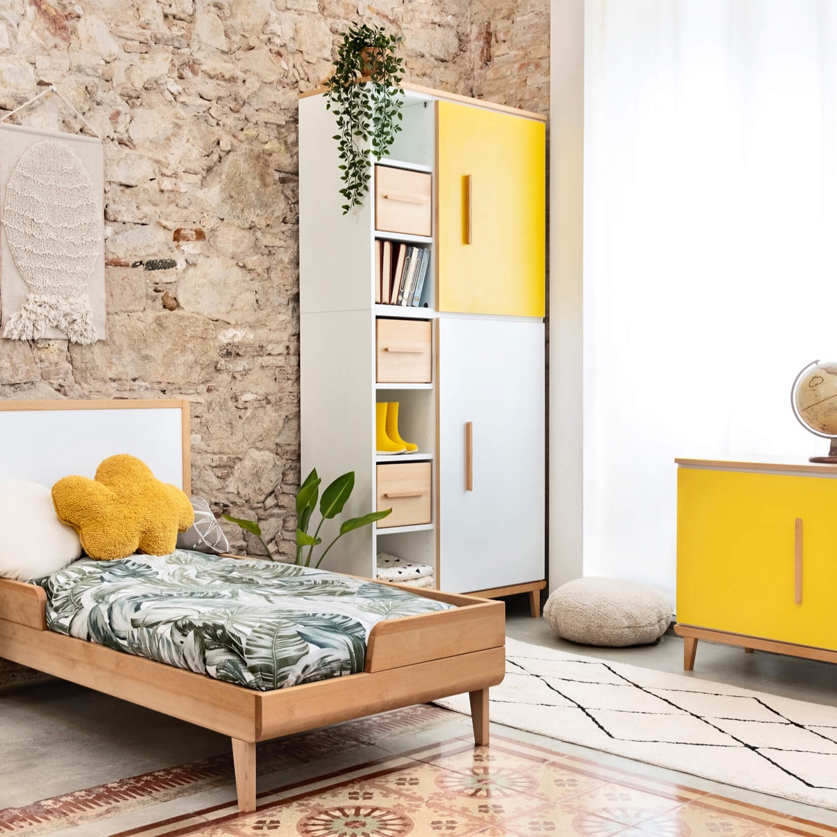 Armario 198 cm 2 puertas NADO Retro acabado haya sunshine yellow