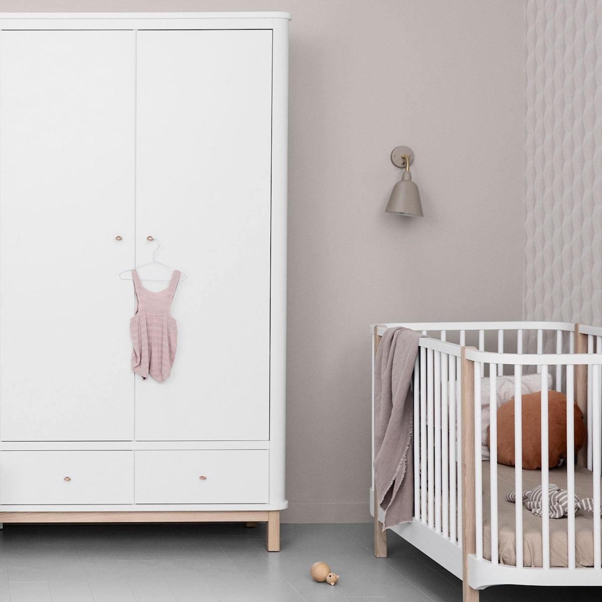 Armario 2 puertas WOOD Oliver Furniture blanco-roble