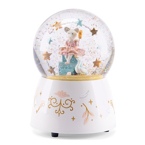 Bola de nieve musical LA PETITE ÉCOLE DE DANSE Moulin Roty