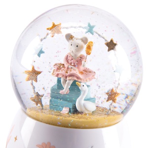 Bola de nieve musical LA PETITE ÉCOLE DE DANSE Moulin Roty