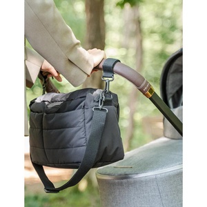 Bolso cambiador acolchado cochecito Done by Deer black