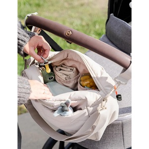 Bolso cambiador acolchado cochecito Done by Deer sand