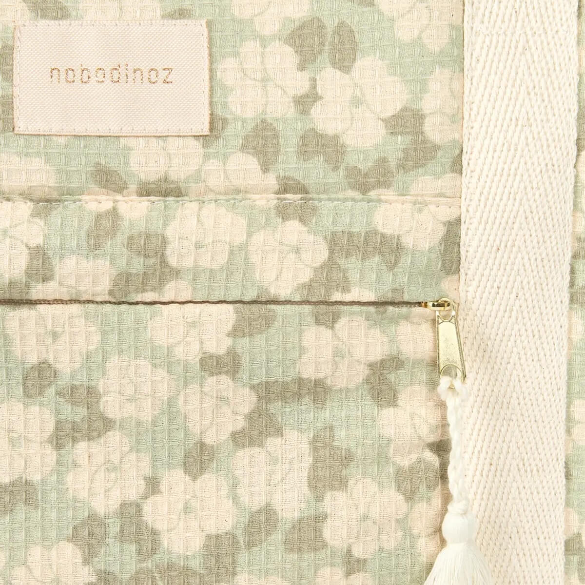Bolso cambiador OPERA Nobodinoz green sakura