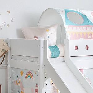 Cama media alta 90x200 WHITE Flexa escalera recta tobogán barrera y patas blancas