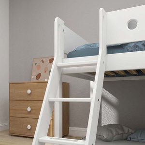Cama media-alta casa árbol 90x200cm escalera inclinada WHITE Flexa roble ventana