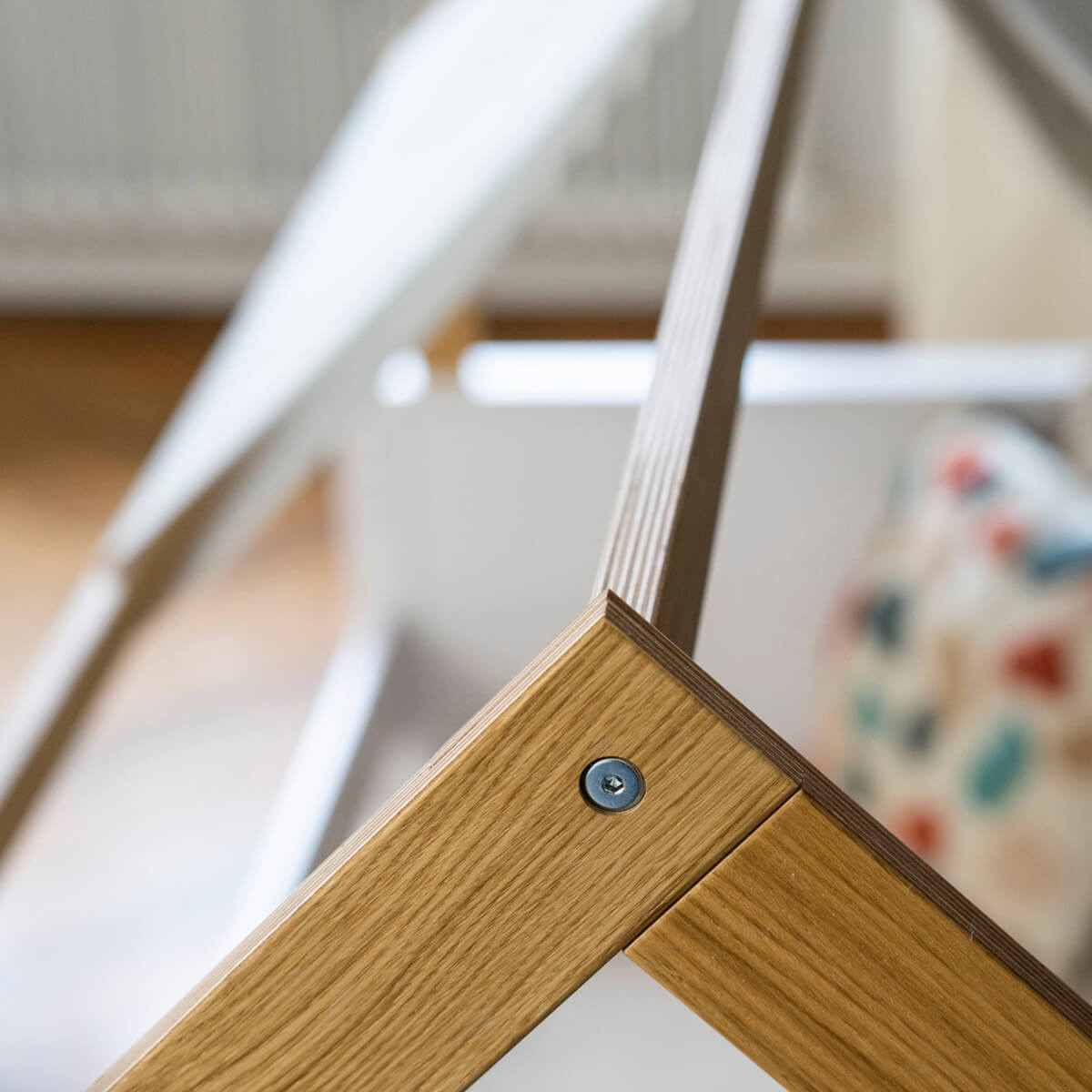 Cama montessori-barrera doble-techo casa KASVA haya lacado blanco-contrachapado roble