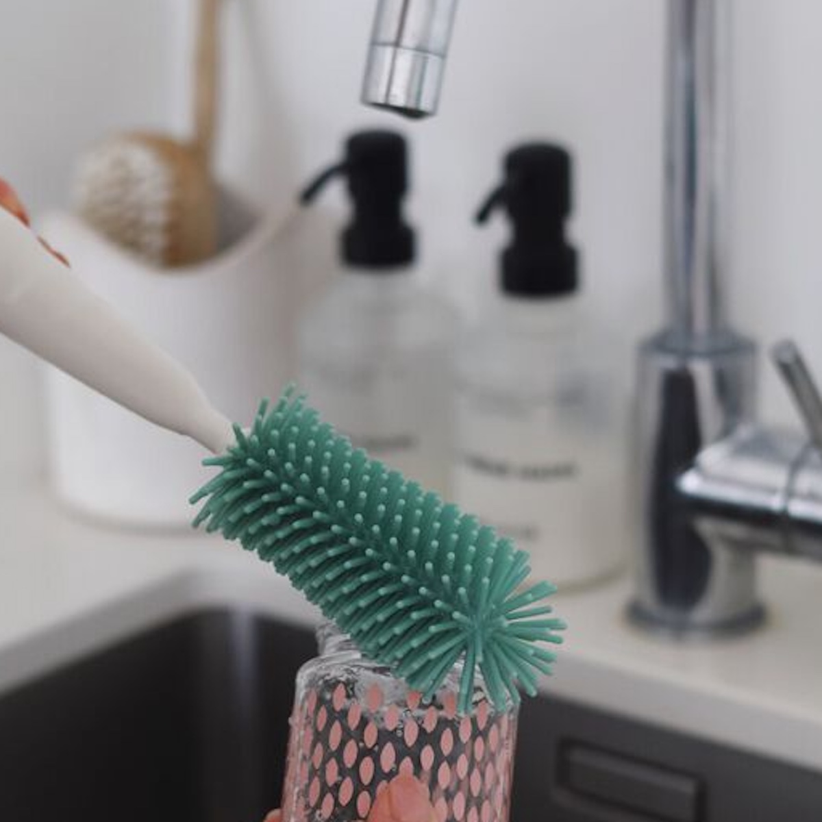 Cepillo biberón silicone Beaba sage green