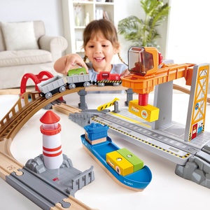 Circuito tren SEA & RAIL CARGO Hape