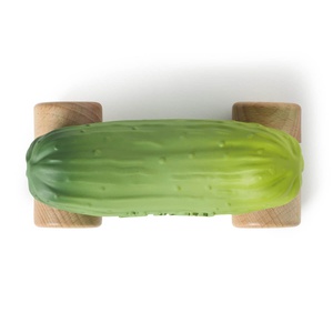 Coche-mordedor PEPINO THE CUCUMBER Oli and Carol