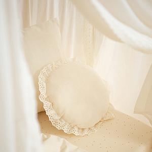 Cojín 28cm VERA Nobodinoz Eyelet Lace natural