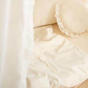 Cojín 28cm VERA Nobodinoz Eyelet Lace natural