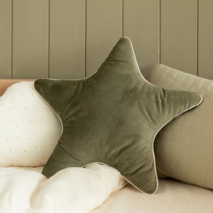 Cojín estrella terciopelo 40x40cm ARISTOTE Nobodinoz olive green