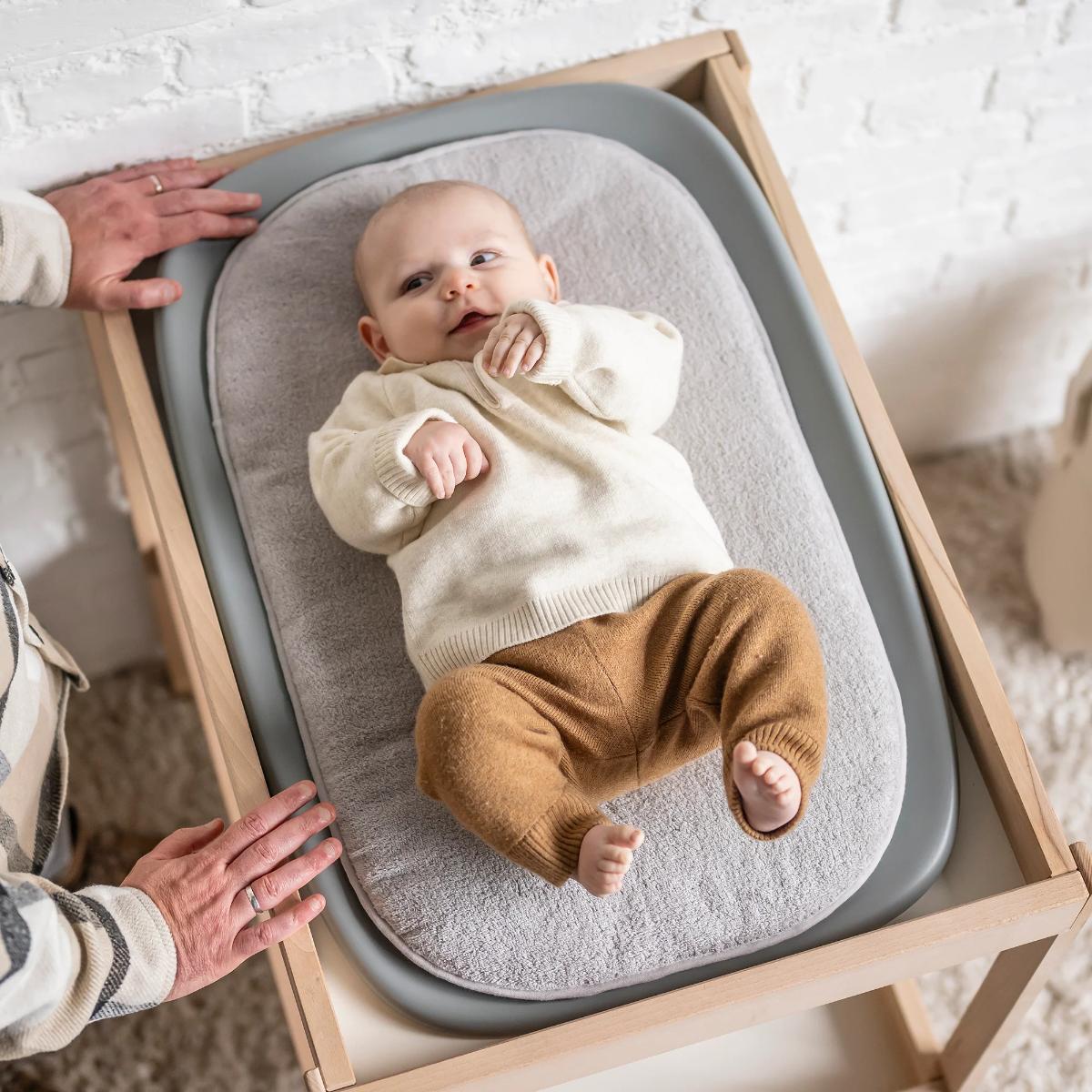 Cojín para cambiador Nattou esponja gris