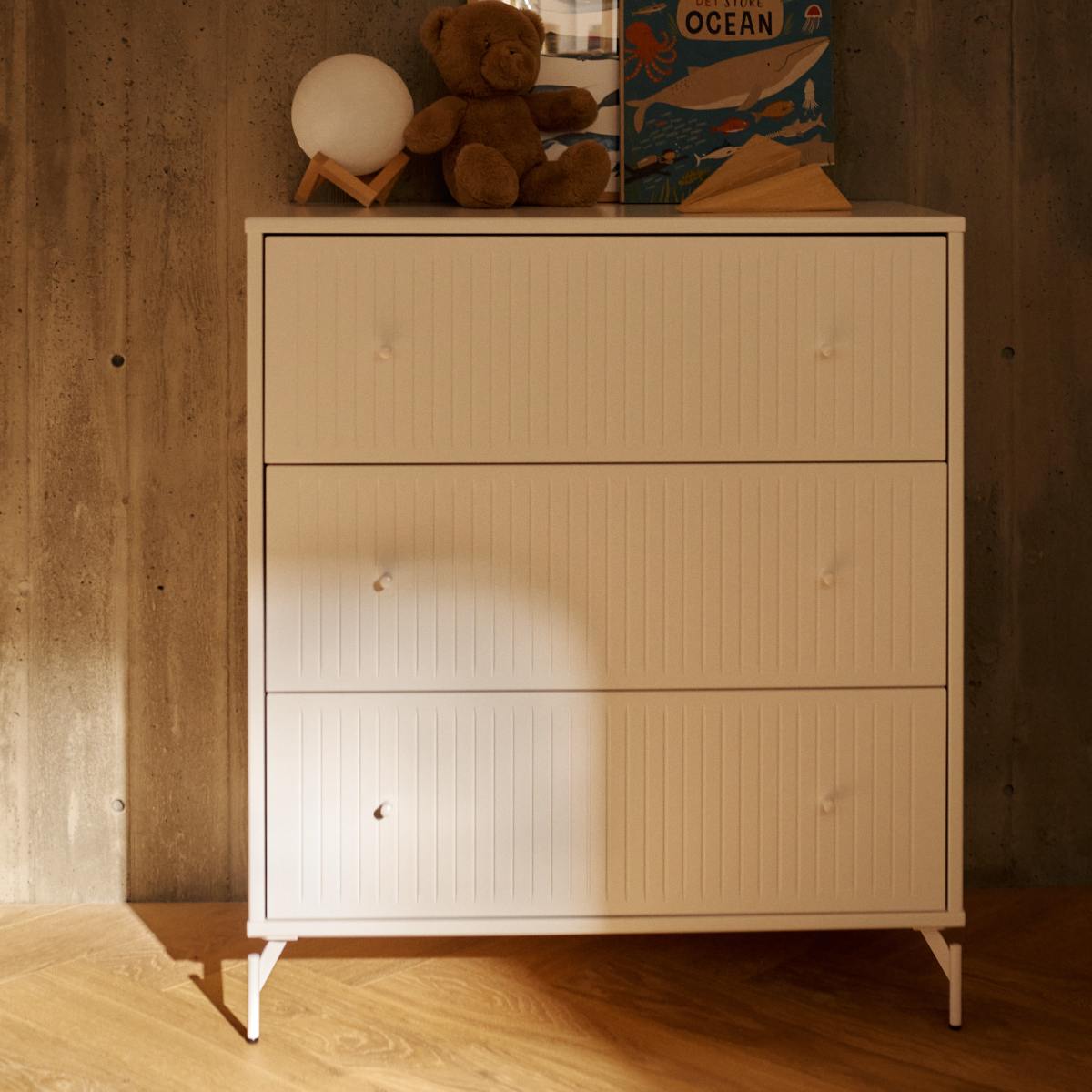 Cómoda 3 cajones ranuras-patas SAGA Flexa blanco-blanco