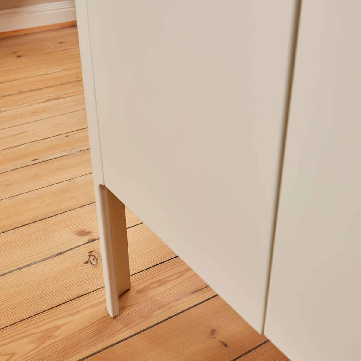 Cómoda cambiador 2 puertas NOVA Flexa crema