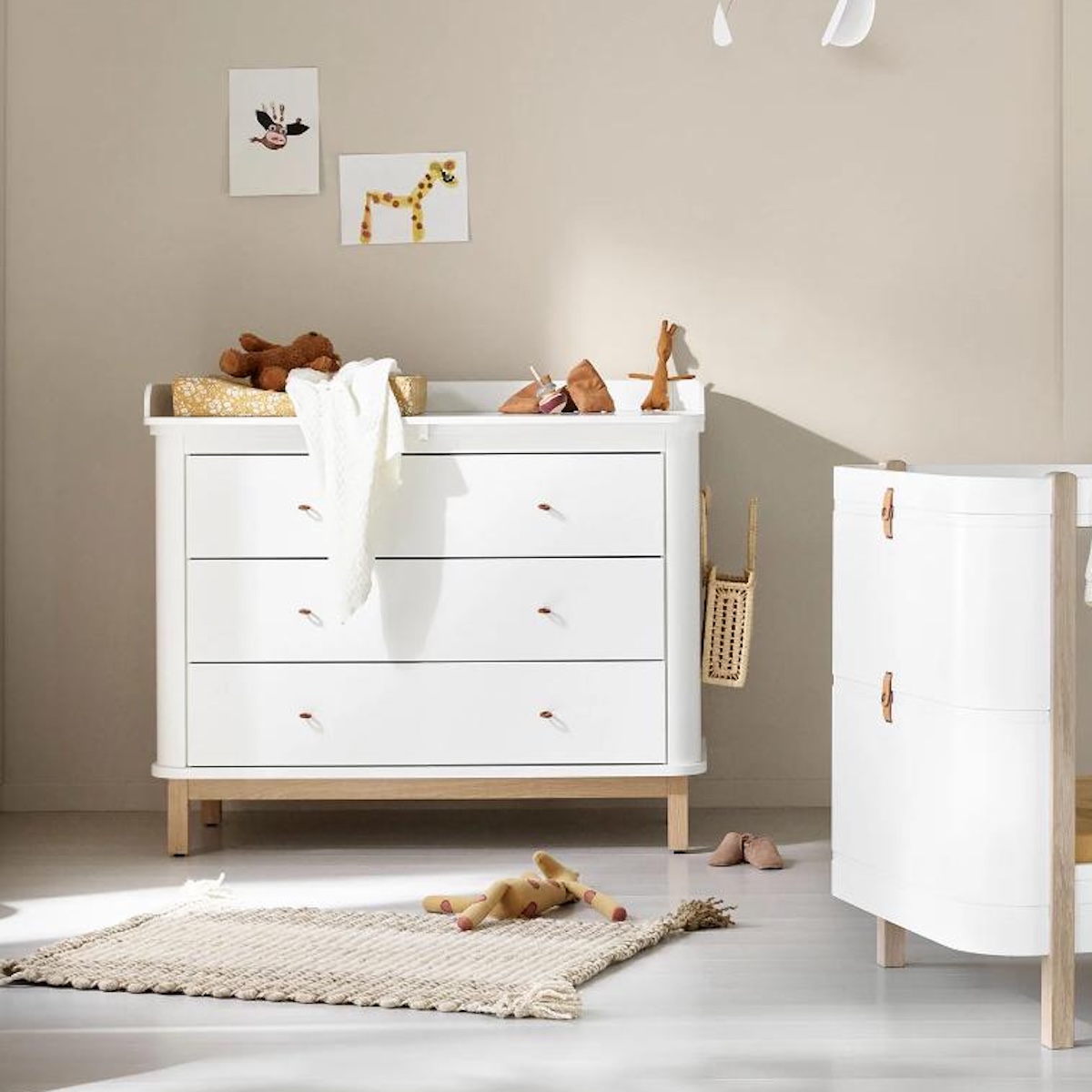 Cómoda cambiador 3 cajones WOOD Oliver Furniture blanco-roble