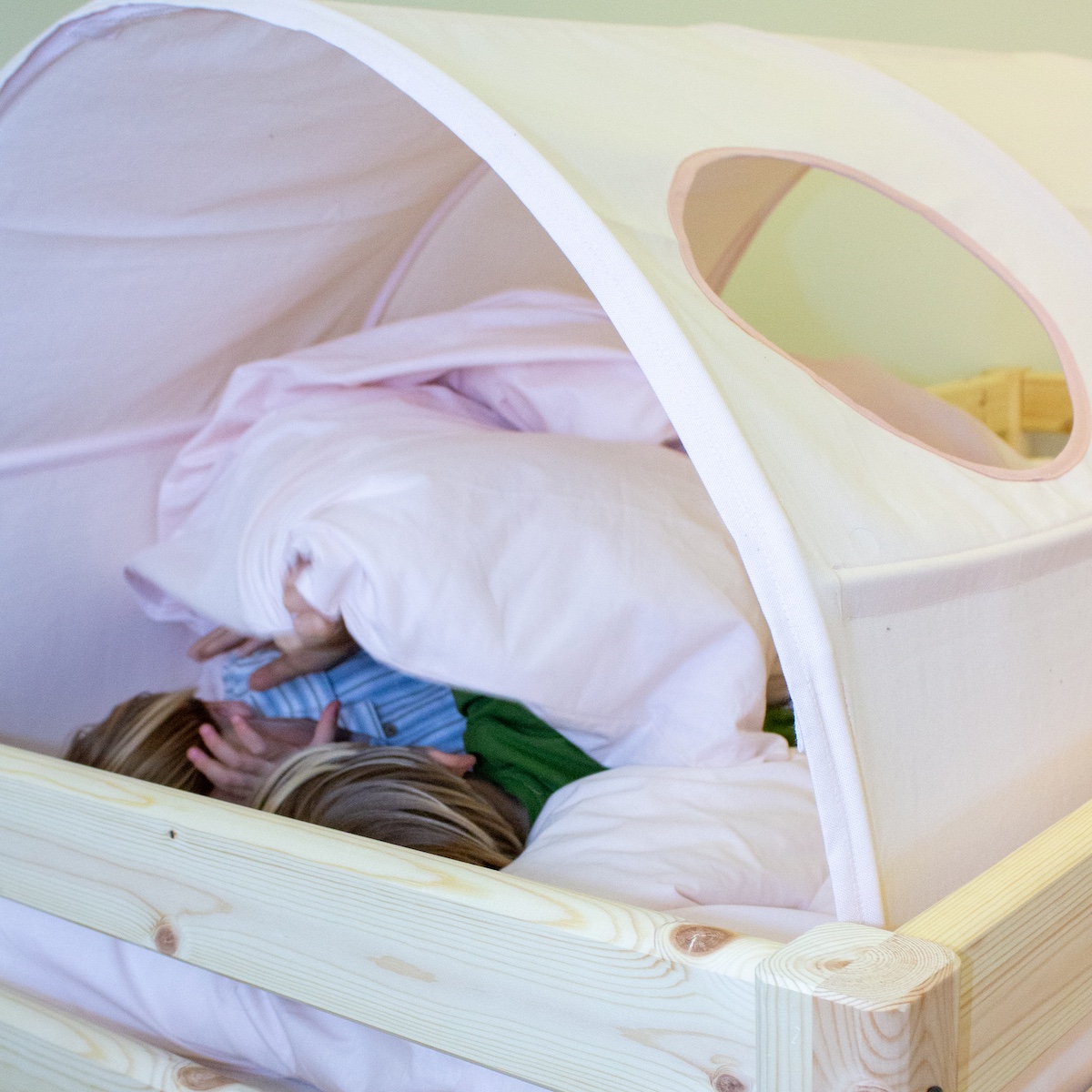Cueva juegos cama DAWN Flexa mauve morn