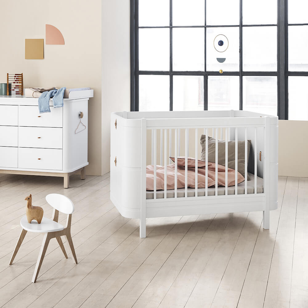 Cuna bebé evolutiva 68x122cm/162cm WOOD MINI+ Oliver Furniture blanco (incluye Kit Junior)