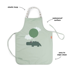 Delantal infantil HAPPY CLOUDS Done by Deer green