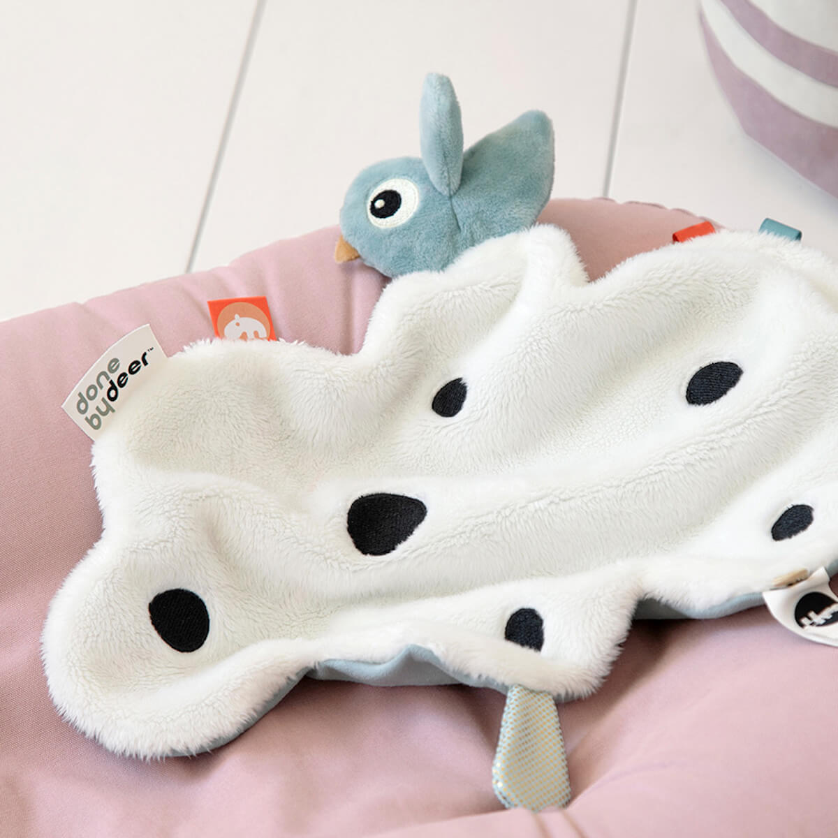 Doudou-sujeta chupetes HAPPY CLOUDS Done by Deer blue