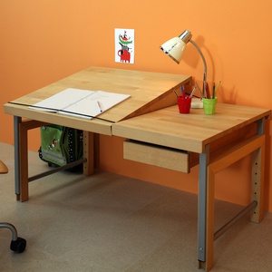 Escritorio inclinable ZIGGY de Breuyn ⅔ haya maciza acabado natural - metal gris