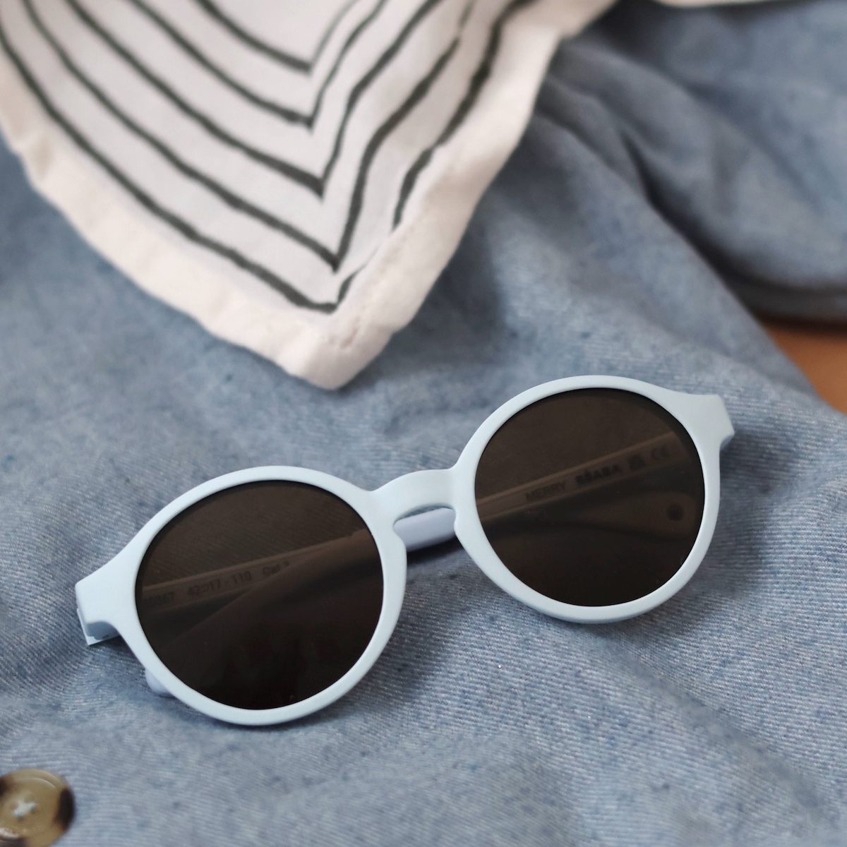 Gafas de sol 2-4 años Béaba azul celeste