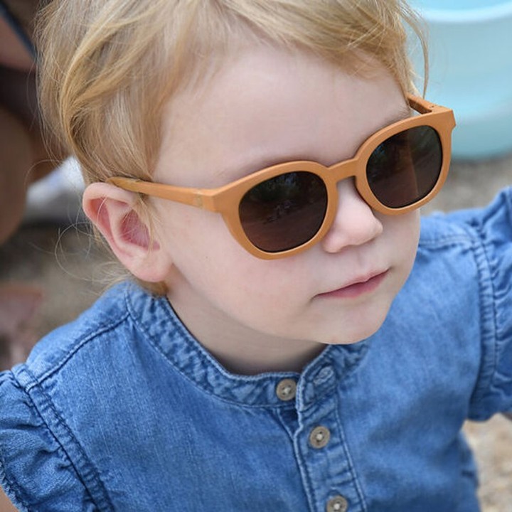 Gafas de sol 2-4 años  SQUARE Beaba bright caramelo