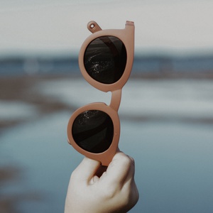 Gafas de sol 4-6 años Béaba Sunshine terracotta