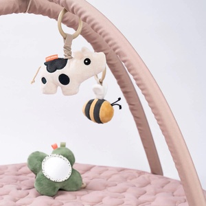 Gimnasio bebé TINY FARM Done by Deer powder