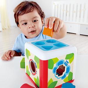 Juego despertar formas SHAPE SORTING Hape