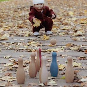 Juego PEQUEÑOS BOLOS Korko