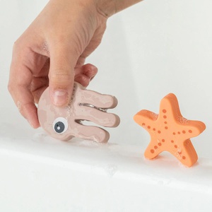 Juguete pesca baño SEA FRIENDS Done by Deer colour mix