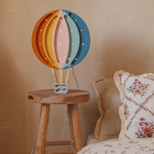 Lámpara HOT AIR BALOON Little Lights retro rainbow