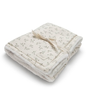 Manta polar XL Babyshower olive bloom
