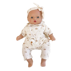 Muñeca Maria 36cm BOBBLE flores rosa