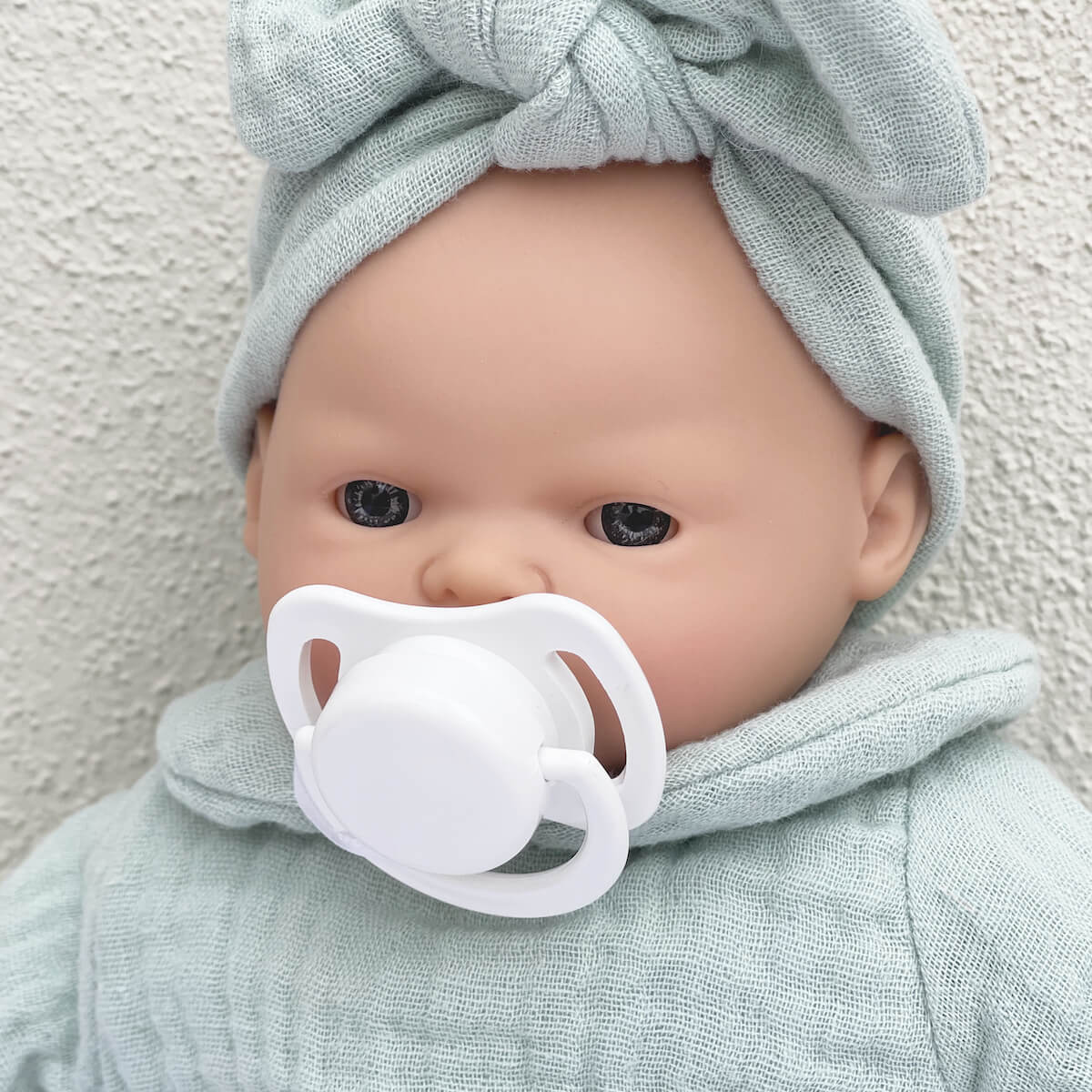 Muñeca Nina 26cm BOBBLE verde 