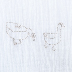 Muselina DUCKS bordado beige 70x70cm