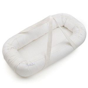 Nido colecho GRO Liewood Classic dot creme de la creme