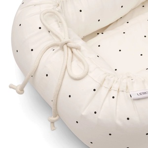 Nido colecho GRO Liewood Classic dot creme de la creme