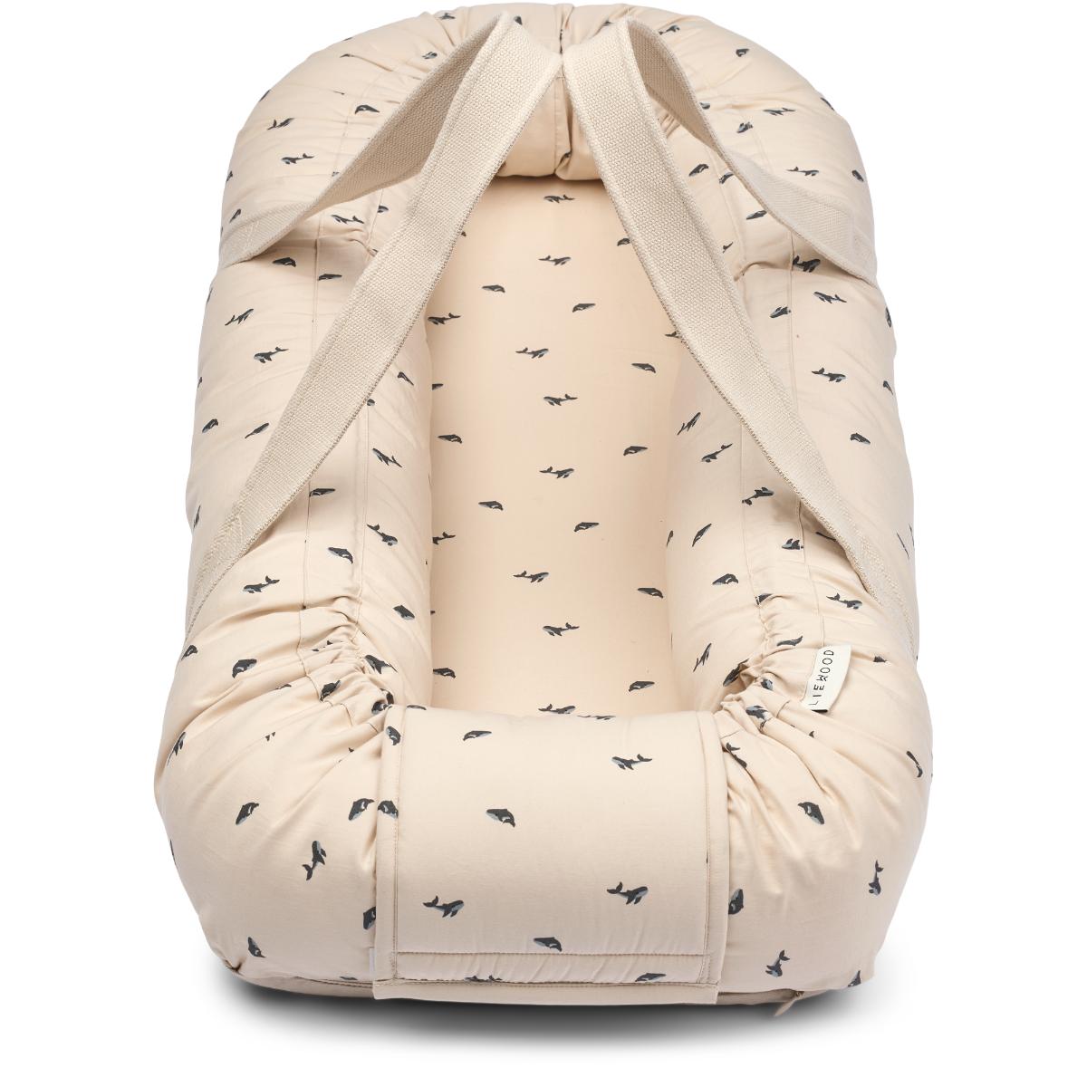 Nido colecho GRO Liewood Mini Whale sandy
