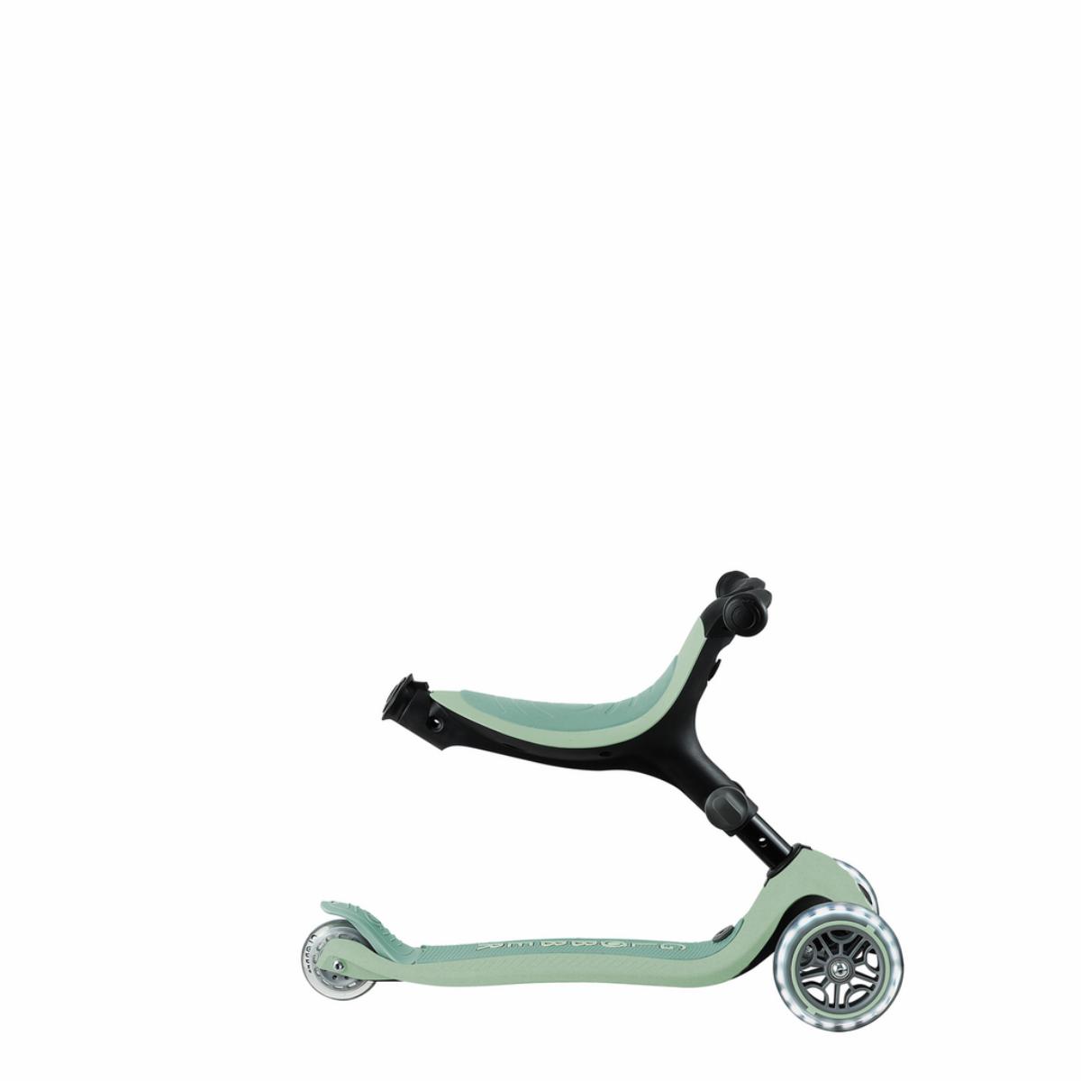 Patinete GO•UP ACTIVE LIGHTS Ecologic Globber pistacho