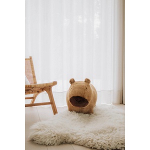 Peluche saltarín CAPYBARA Wild & Soft