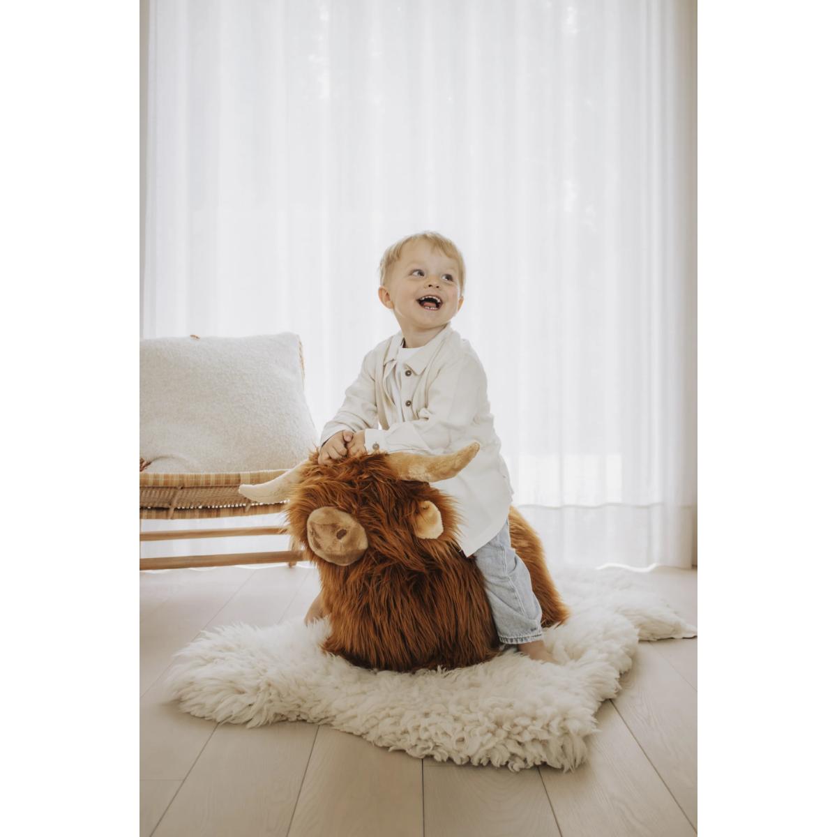 Peluche saltarín HIGHLAND COW Wild & Soft