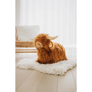 Peluche saltarín HIGHLAND COW Wild & Soft
